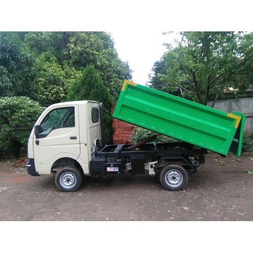 Tipper body for waste management