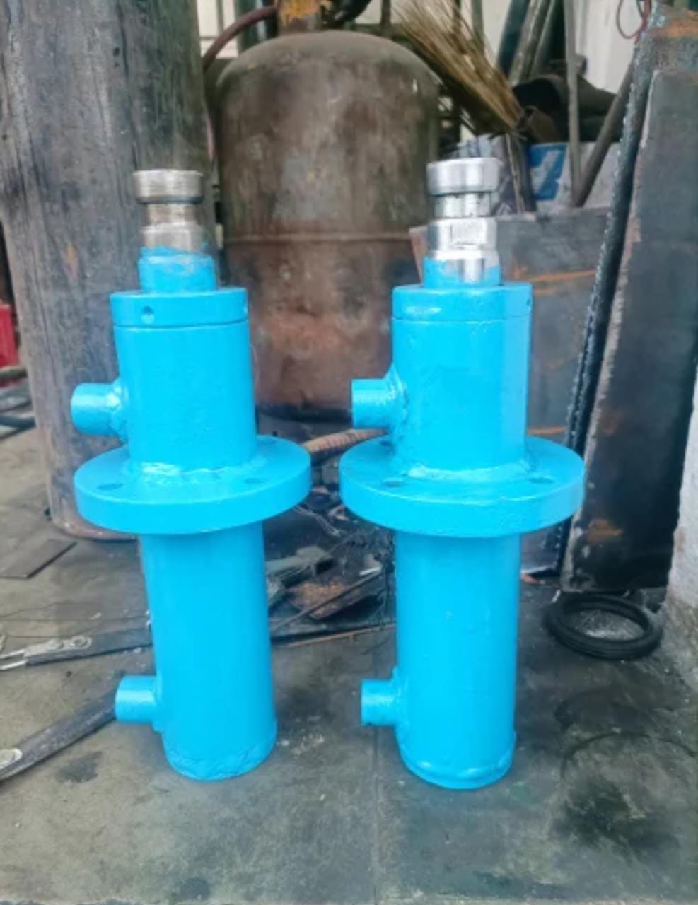 Hyd. Cylinder For Dona Plate Press Machine